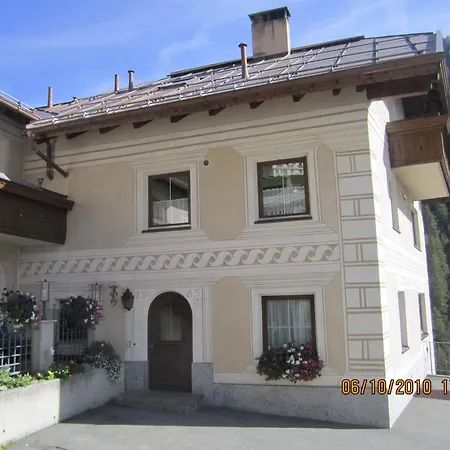 Διαμέρισμα Charlys Samnaun